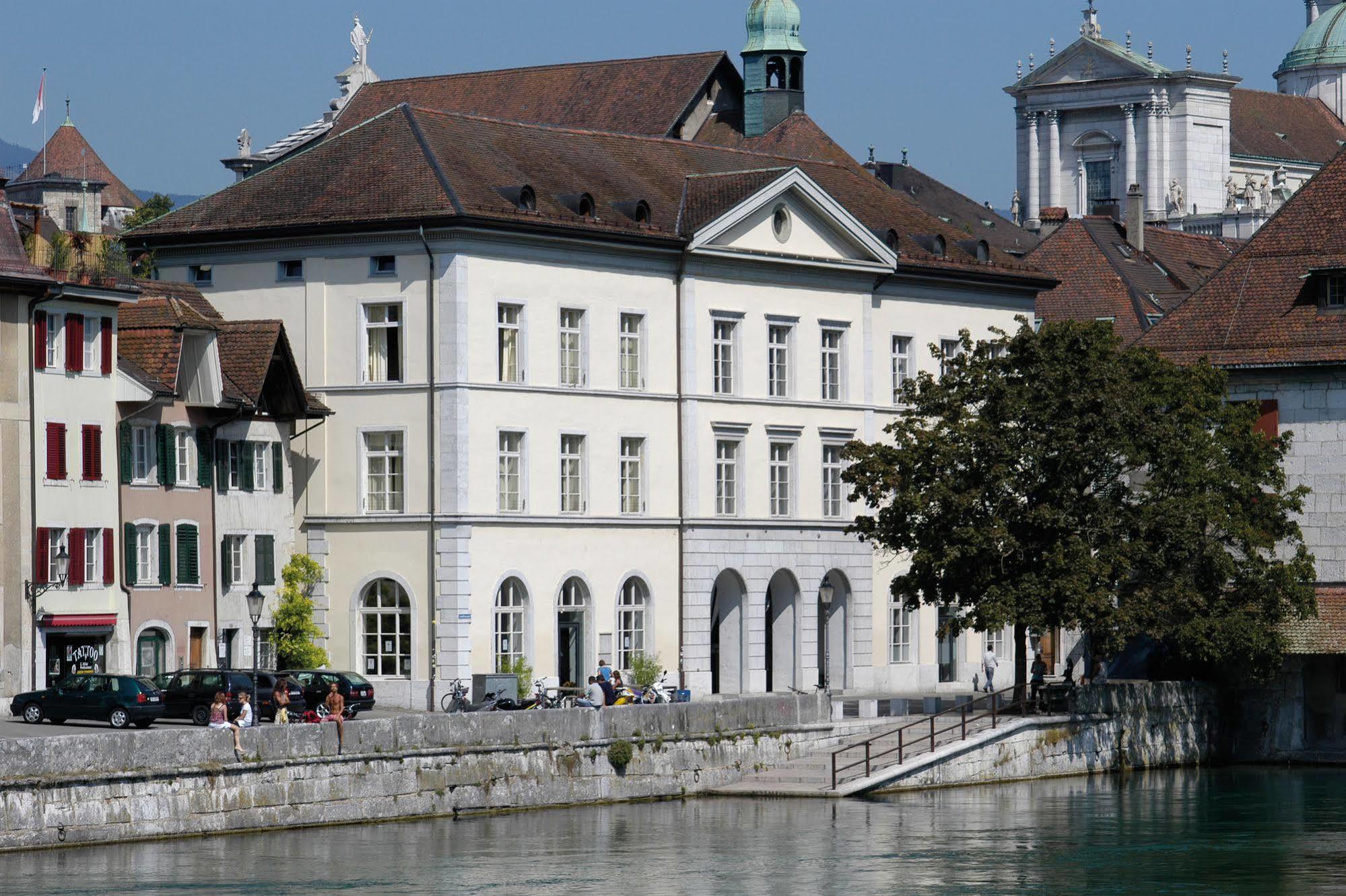 Solothurn Youth Hostel Екстериор снимка