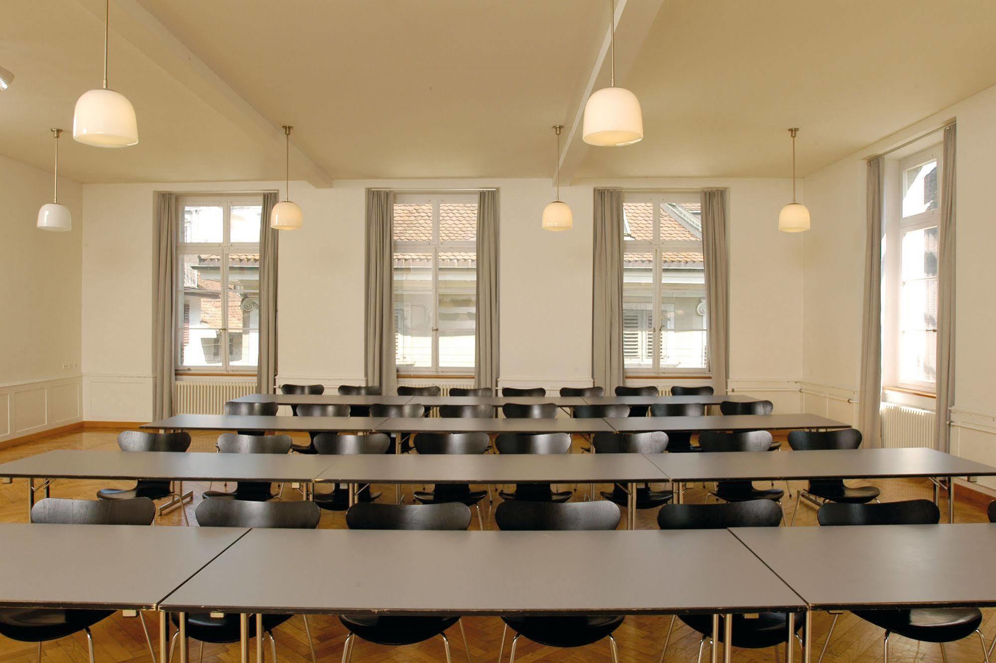 Solothurn Youth Hostel Екстериор снимка