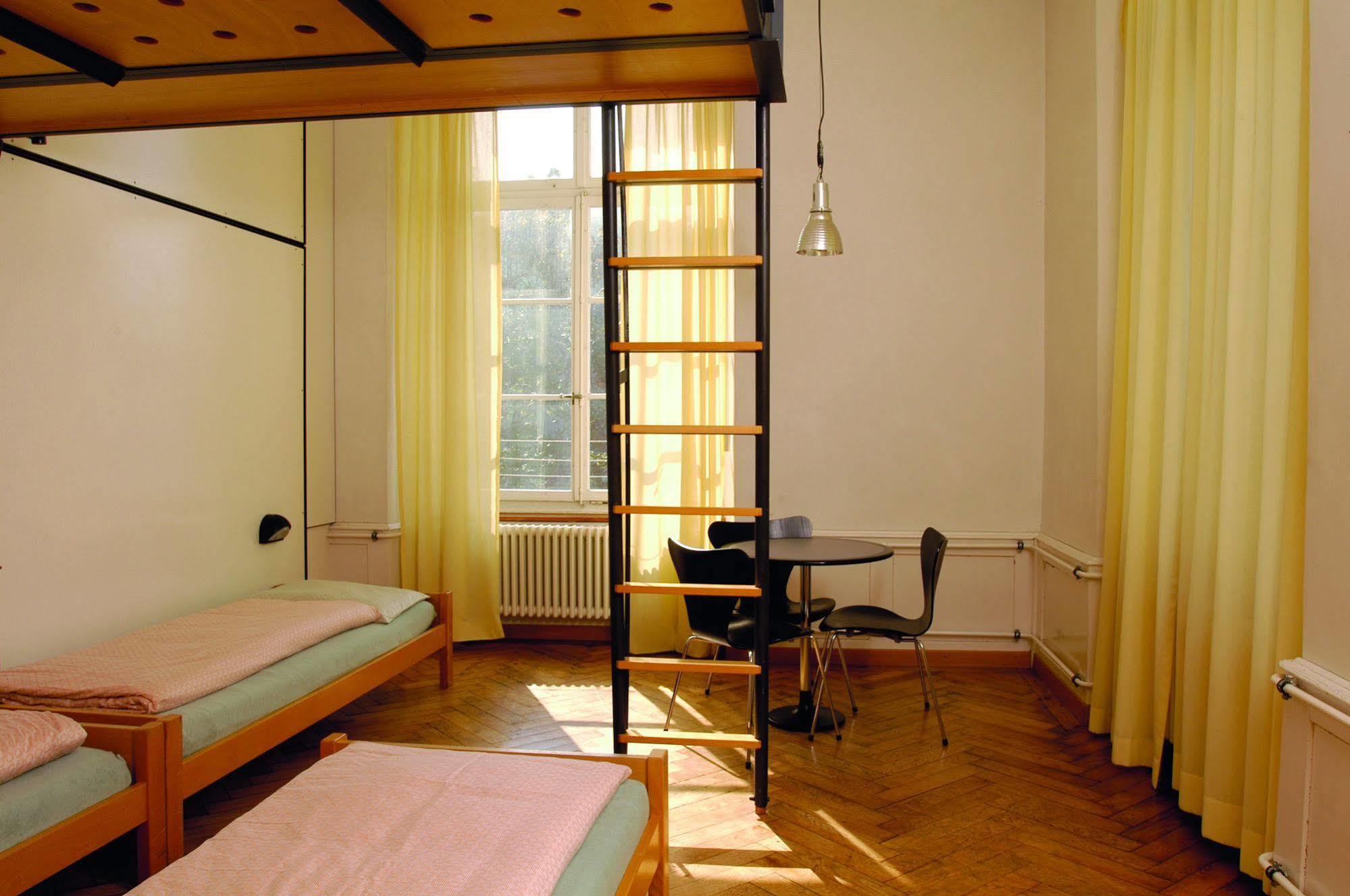 Solothurn Youth Hostel Екстериор снимка