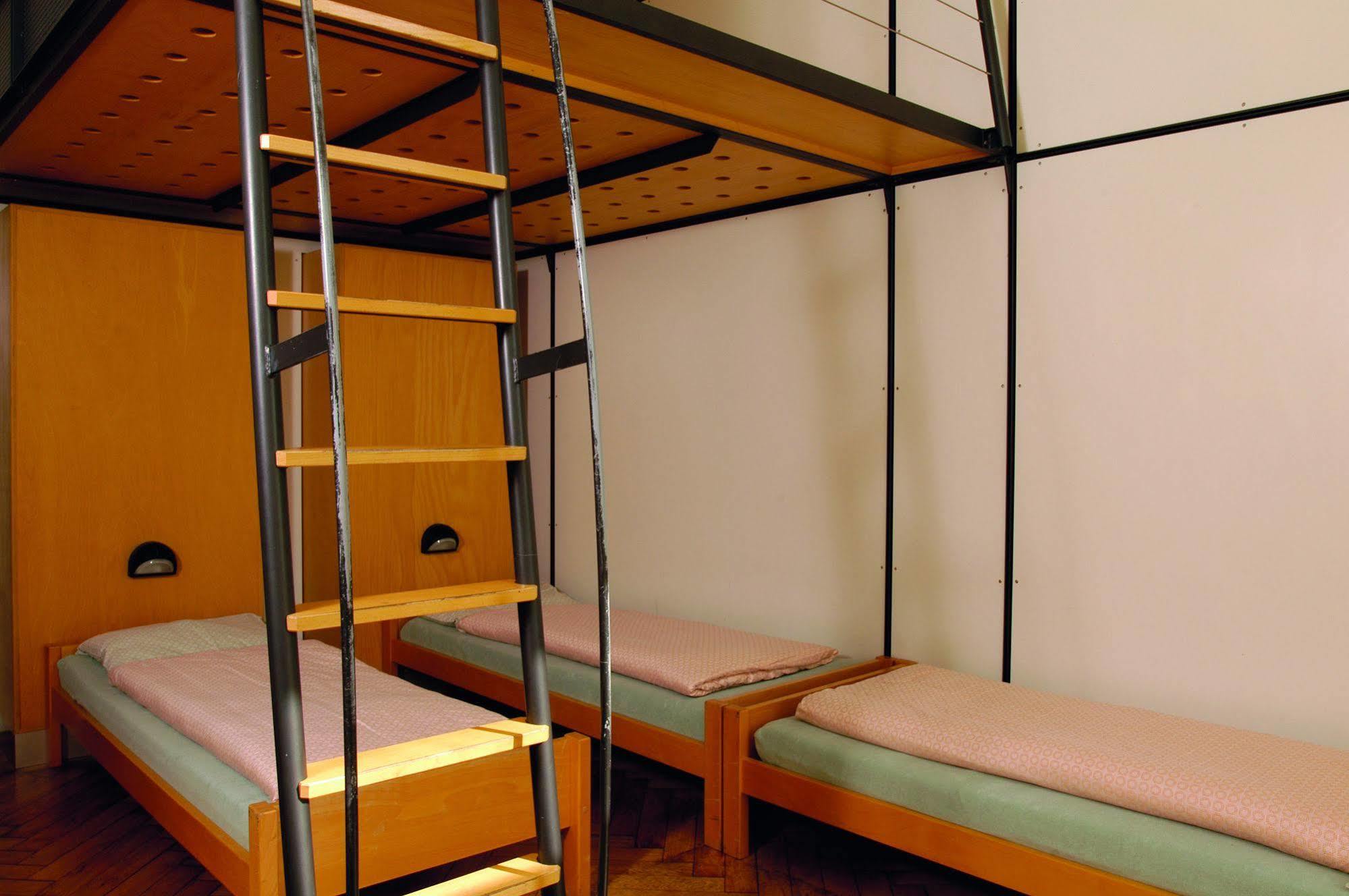 Solothurn Youth Hostel Екстериор снимка